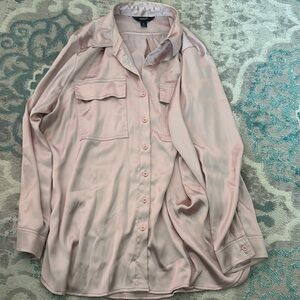 🌸 4/$40 🌸 Pink Satin Button-Up Shirt